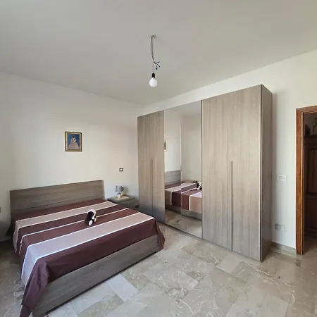 Dal Falegname شقة *